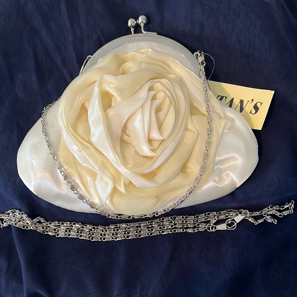 Flower Decor Satin Kiss Lock Evening / Wedding Bag